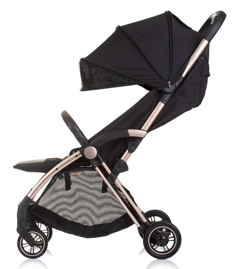 Schwarzer Kinderwagen mit goldfarbenem Rahmen und schwarzem Sonnenschutz. Seitenansicht.