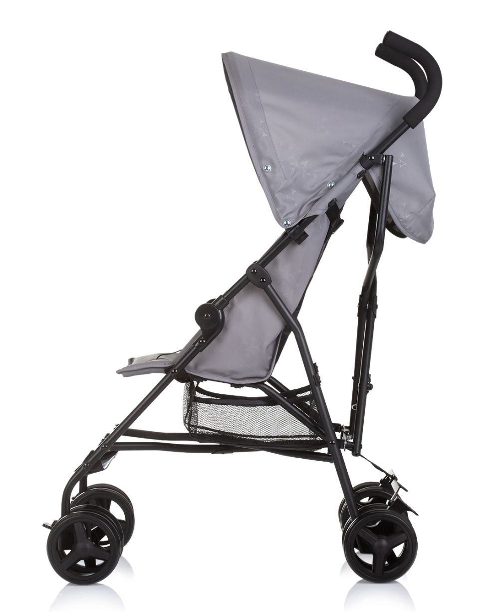 Grauer Kinderwagen mit Verdeck. Schwarzer Rahmen, vier Räder und ein Korb. Isoliert auf Weiß.