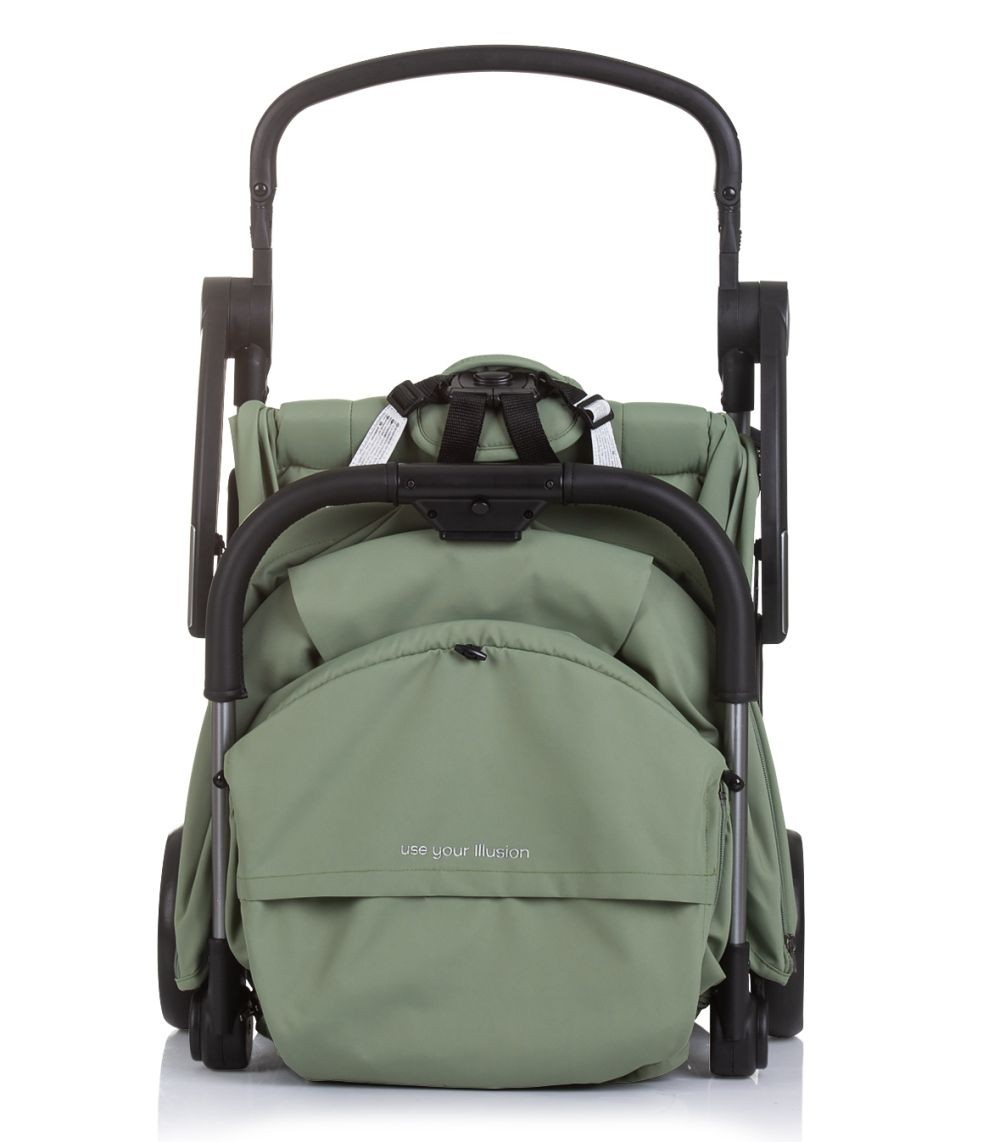 Grüner Kinderwagen gefaltet. Weißer Hintergrund, Text: use your illusion.