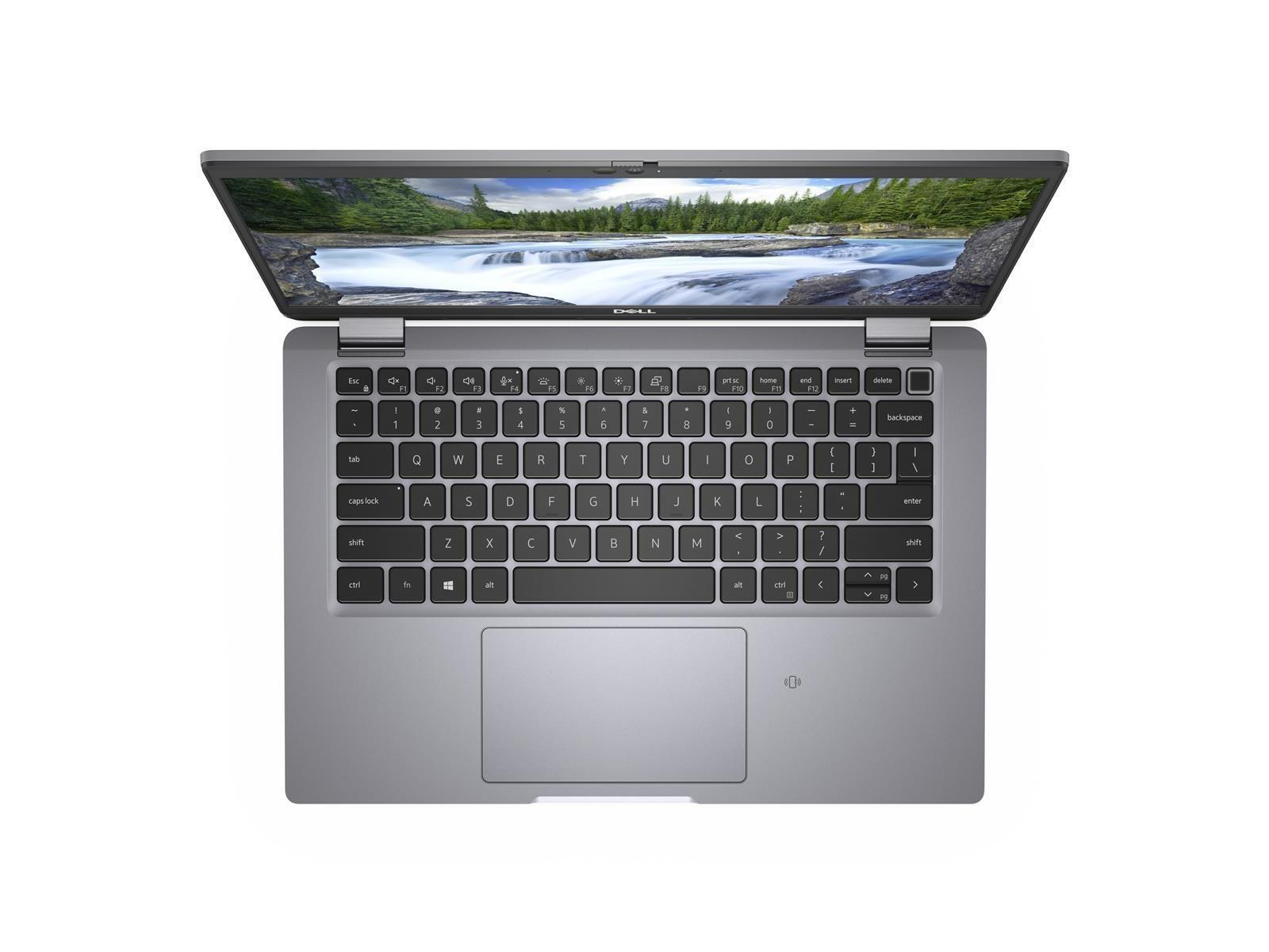 Laptop-Computer geöffnet, Draufsicht, mit Tastatur und Touchpad, auf weißem Hintergrund.