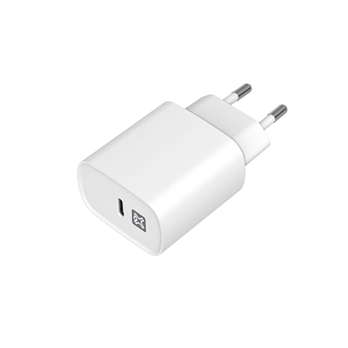 Adattatore di ricarica bianco con porta USB-C.