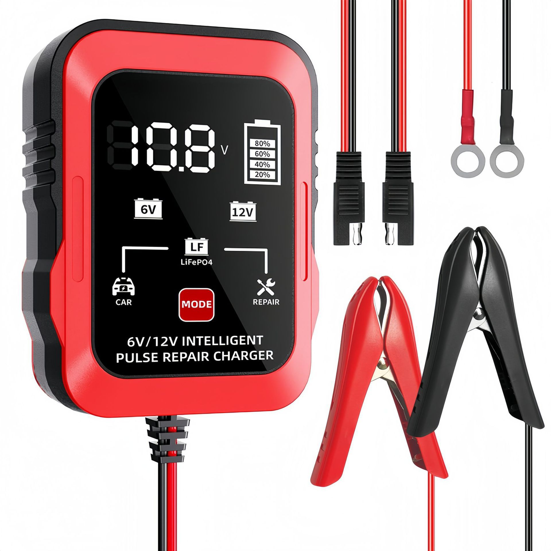 Ein rot-schwarzes Batterieladegerät mit Kabeln und Klemmen, auf weißem Hintergrund.