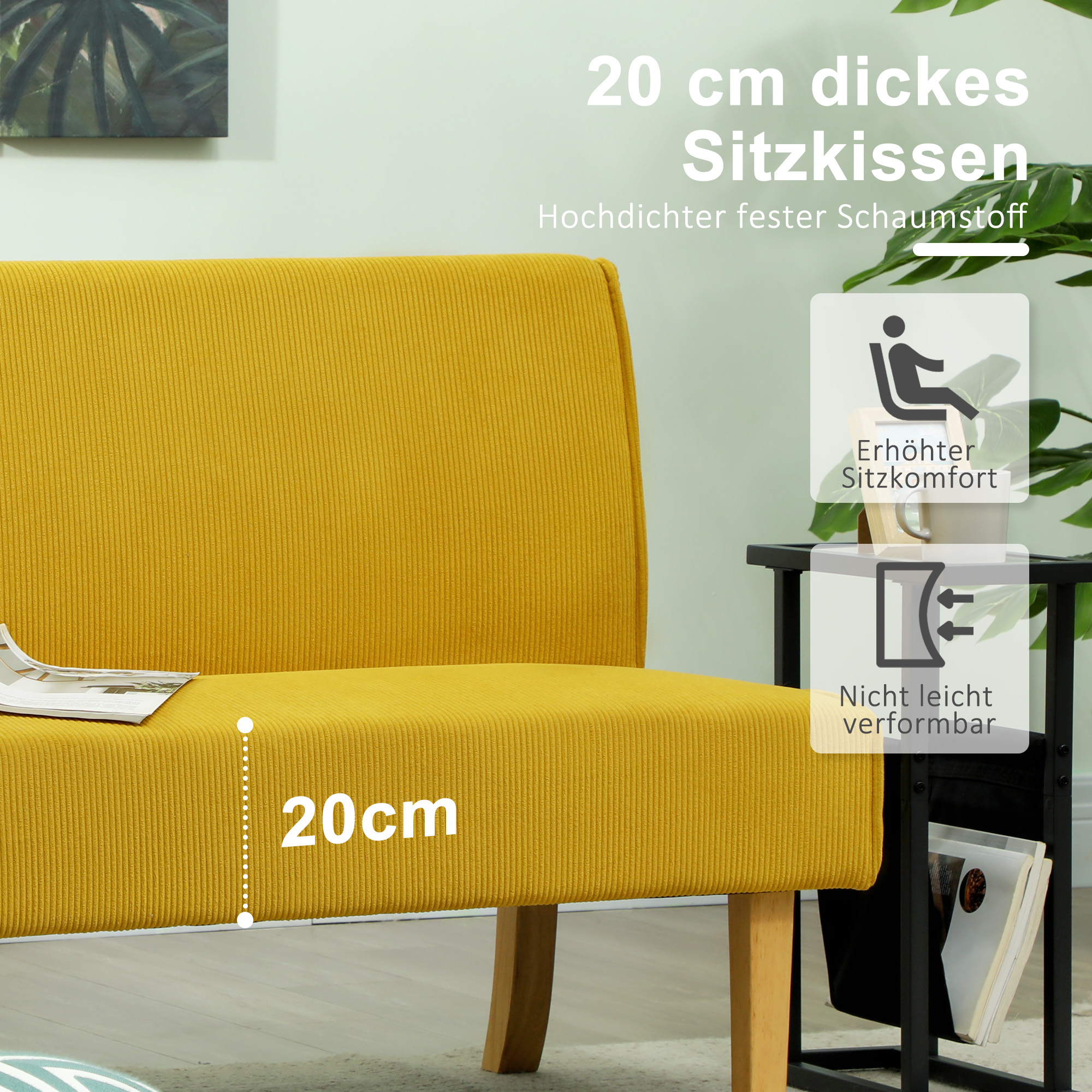 Ein gelbes Cordsofa mit 20 cm dicker Sitzfläche, in einer Raumsituation.