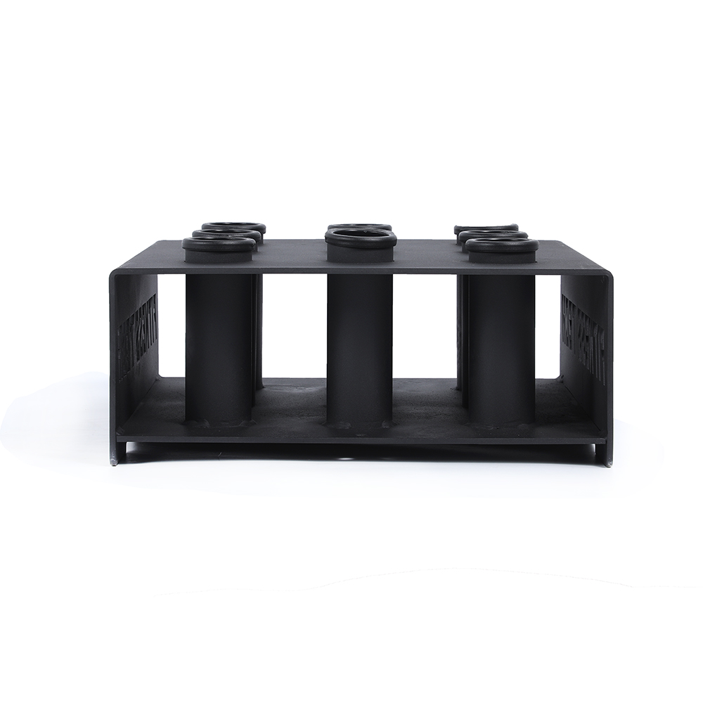 Estante de pesas negro con logo Fitness Tech, vista lateral.