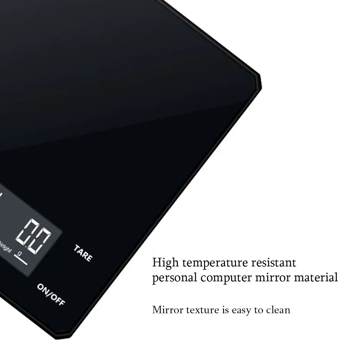 Nahaufnahme einer schwarzen Waage. Das Display zeigt 0,0. Die Tasten sind Ein/Aus und Tara. Es ist leicht zu reinigen.