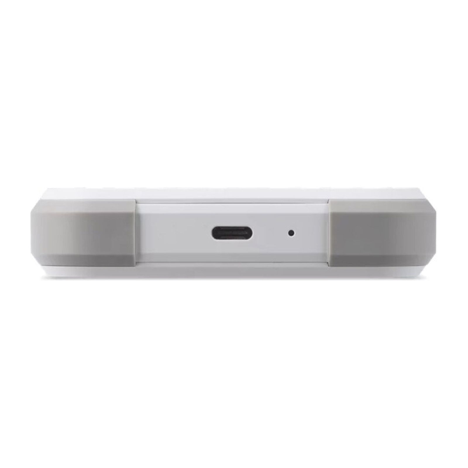 Een wit apparaat met een USB-C-poort en een gat in het midden.