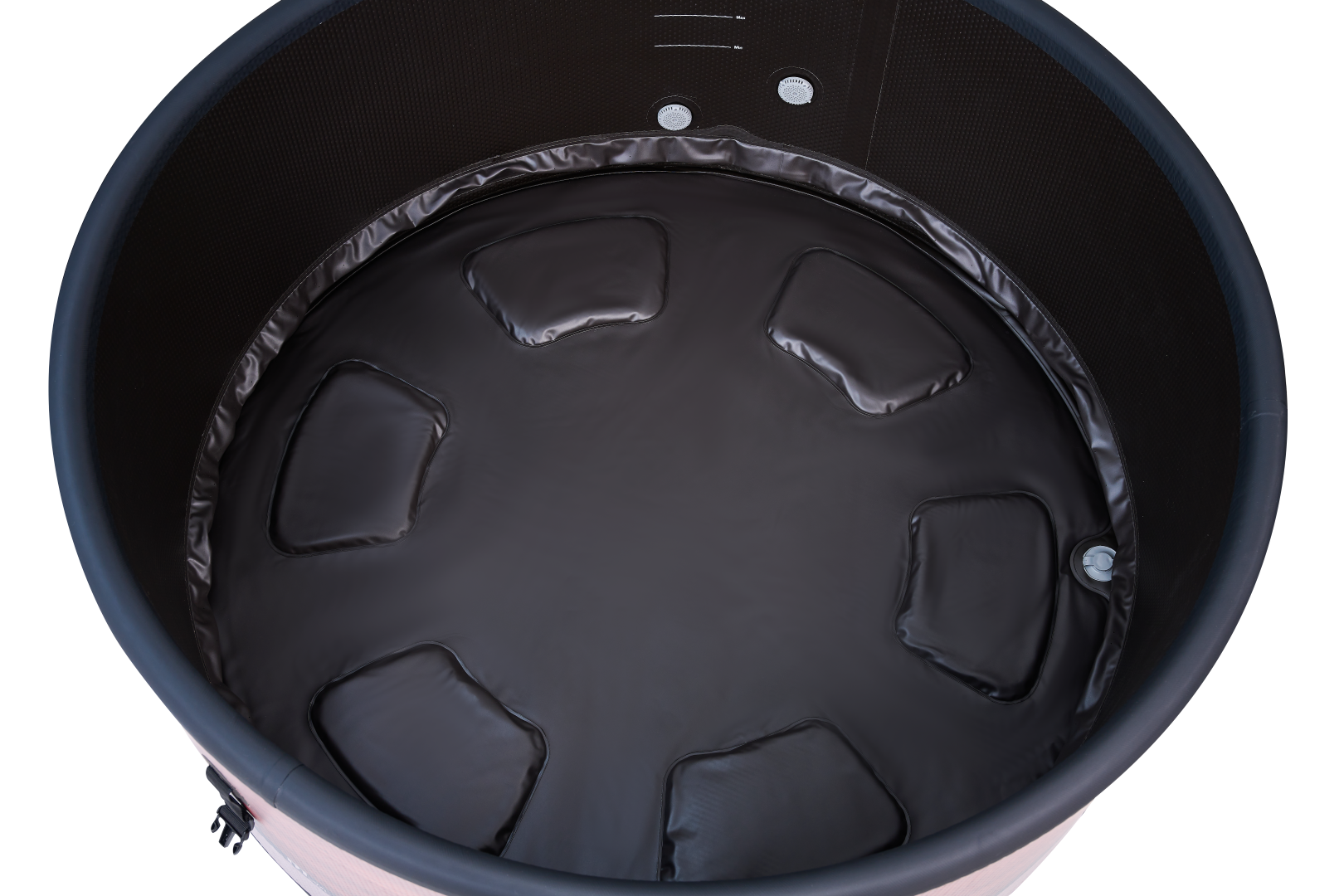 Innenansicht eines Whirlpools mit schwarzen gepolsterten Sitzen und Wasserdüsen.