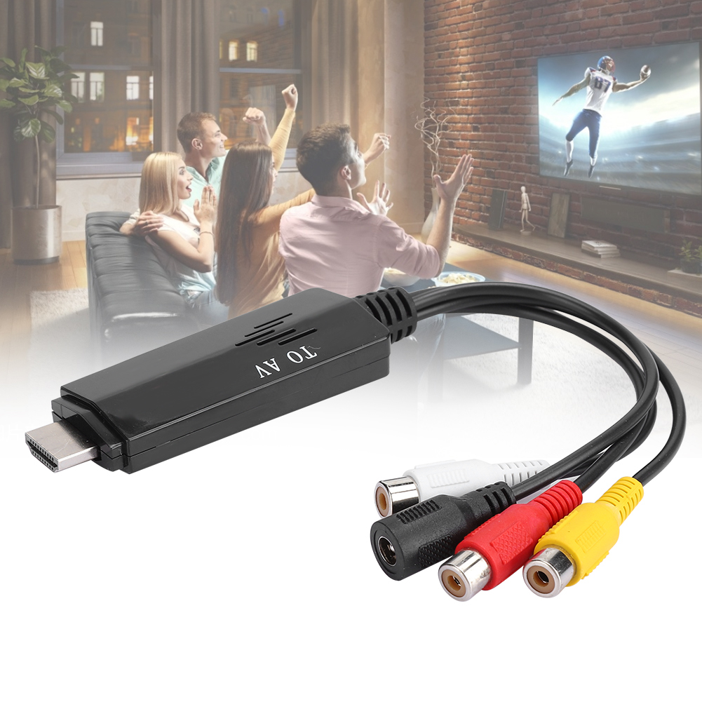 Personen, die einen Fernseher betrachten, mit einem schwarzen HDMI-zu-AV-Adapterkabel. Weißer Hintergrund.