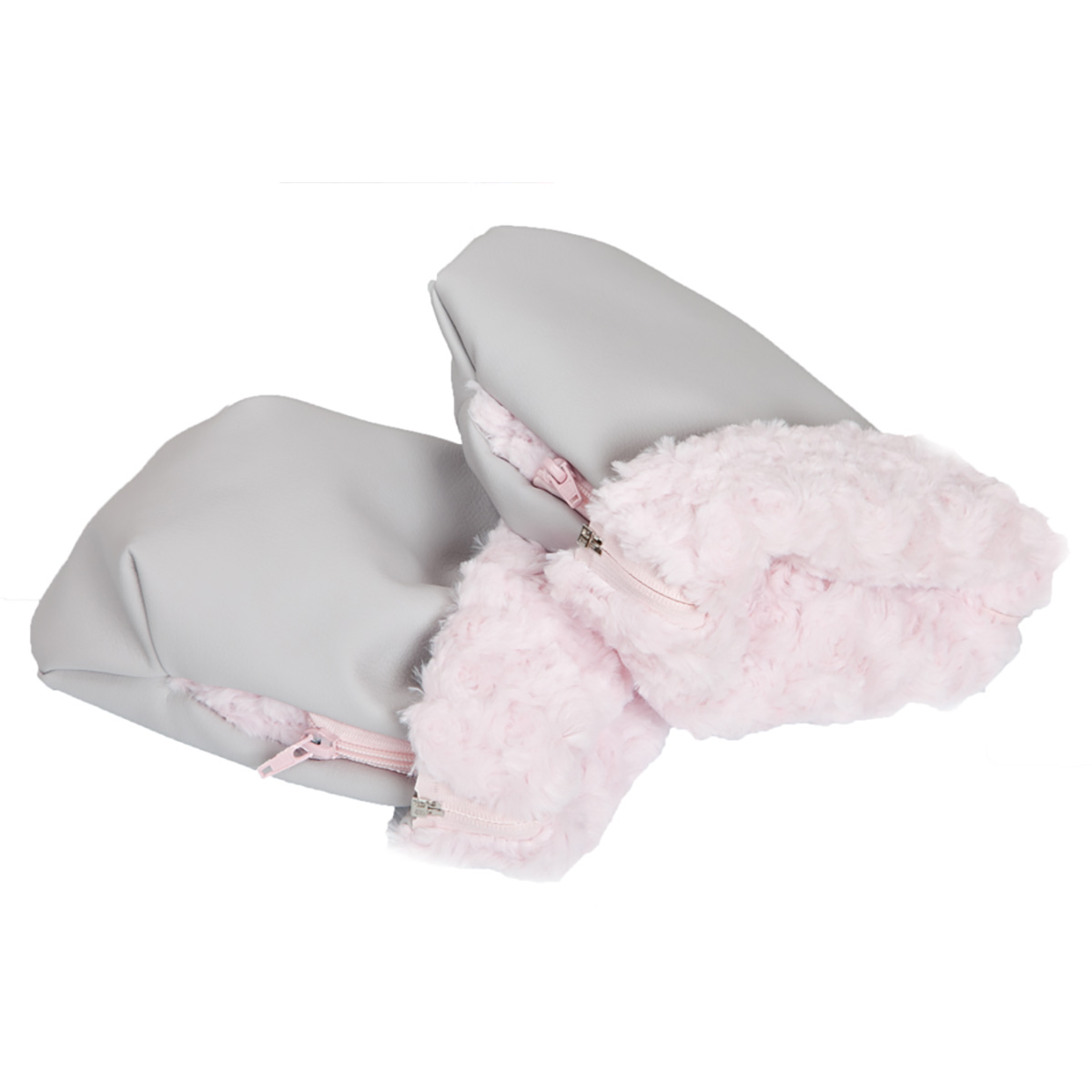 Par de mitones grises para bebé con pelo rosa dentro, fondo blanco.