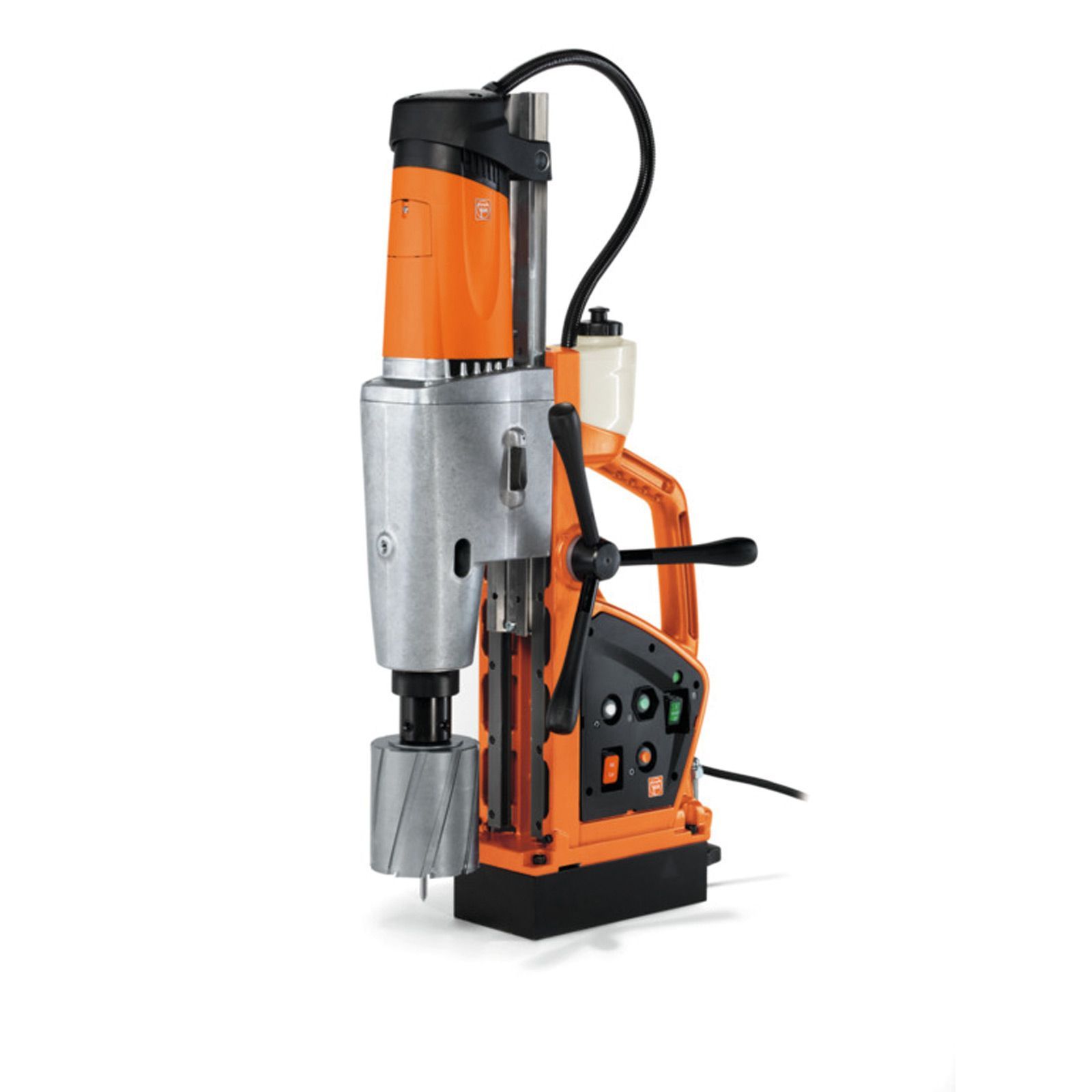 Orange-graue Kernbohrmaschine mit Magnetfuß und schwarzem Griff.