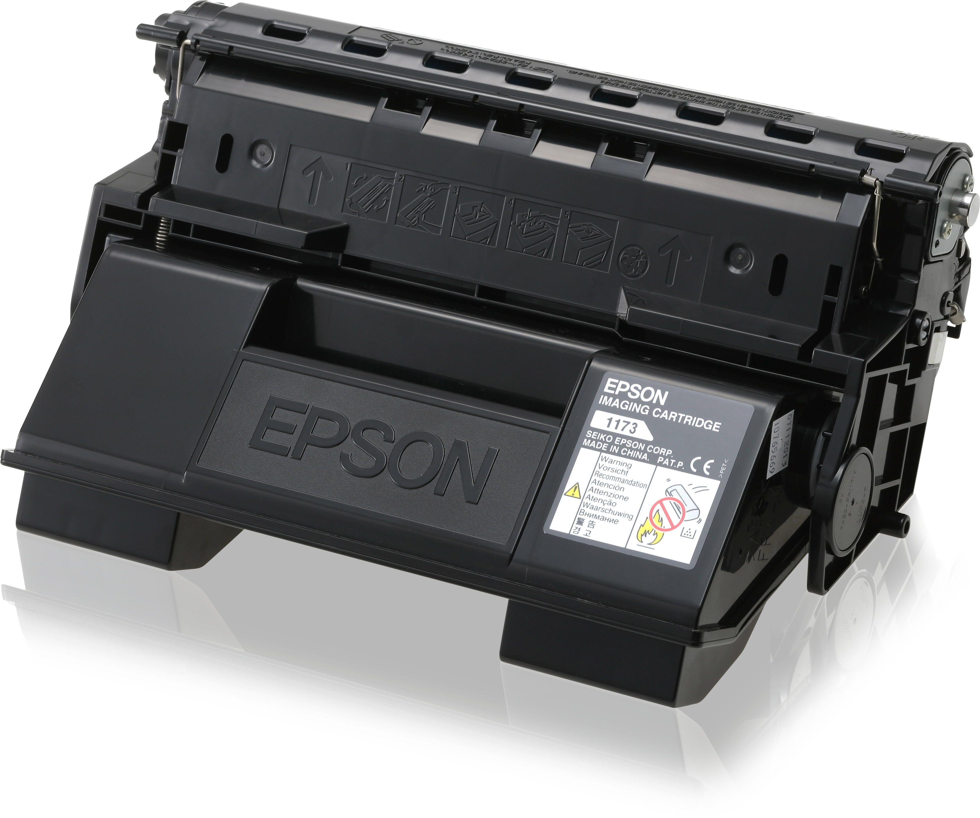 Cartuccia di imaging Epson nera. Logo ed etichetta Epson visibili, sfondo bianco.