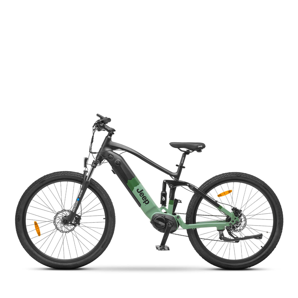 Zielono-czarny rower elektryczny Jeep. Czarne opony, przedni hamulec tarczowy i czarne siodełko.