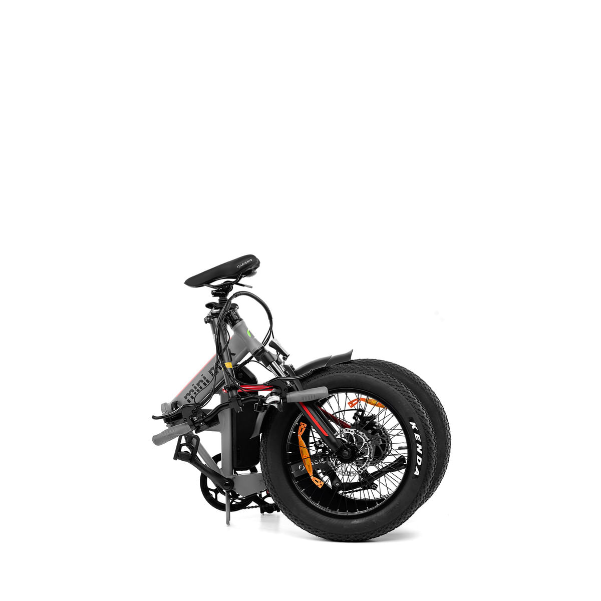 Złożony szary rower elektryczny z czerwonymi akcentami, grubymi oponami, białe tło. Marka: 'Mini Mo', widok z tyłu.