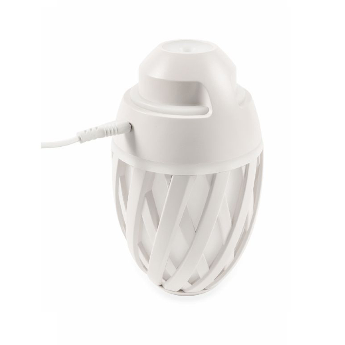 Luz blanca con diseño tejido, conectada a un cable blanco sobre un fondo blanco.