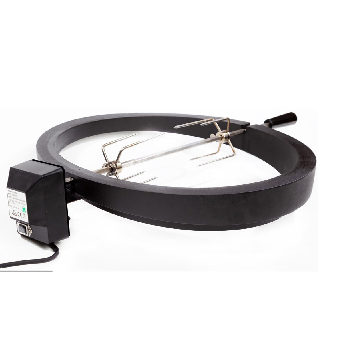 Een zwarte rotisserie ring met pinnen, op een witte achtergrond.