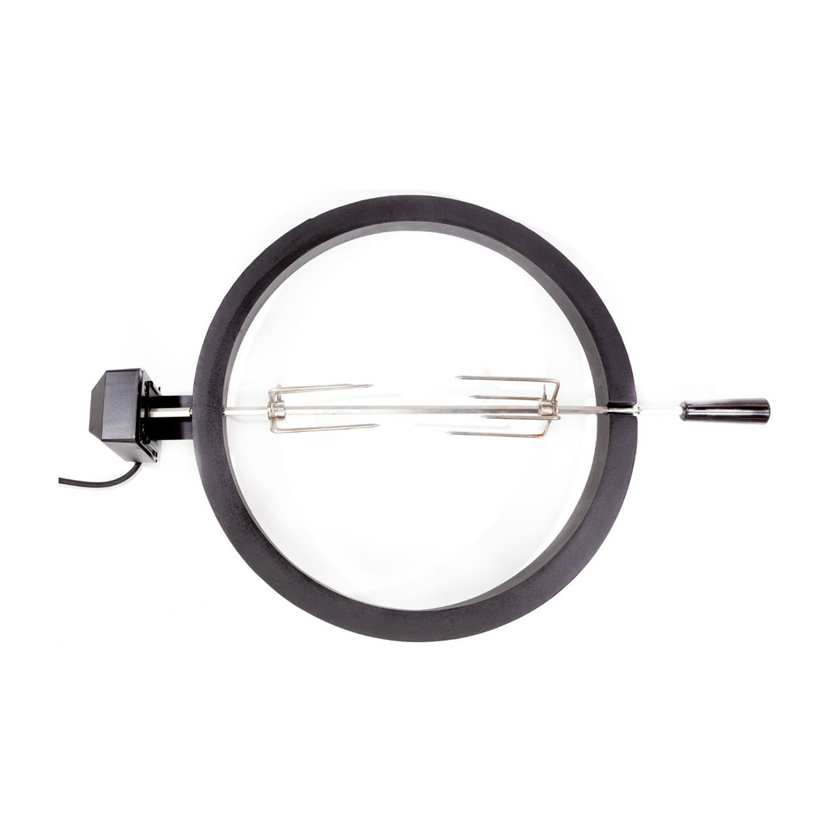 Cirkelvormige zwarte rotisserie met een metalen spit en vorken op een witte achtergrond.