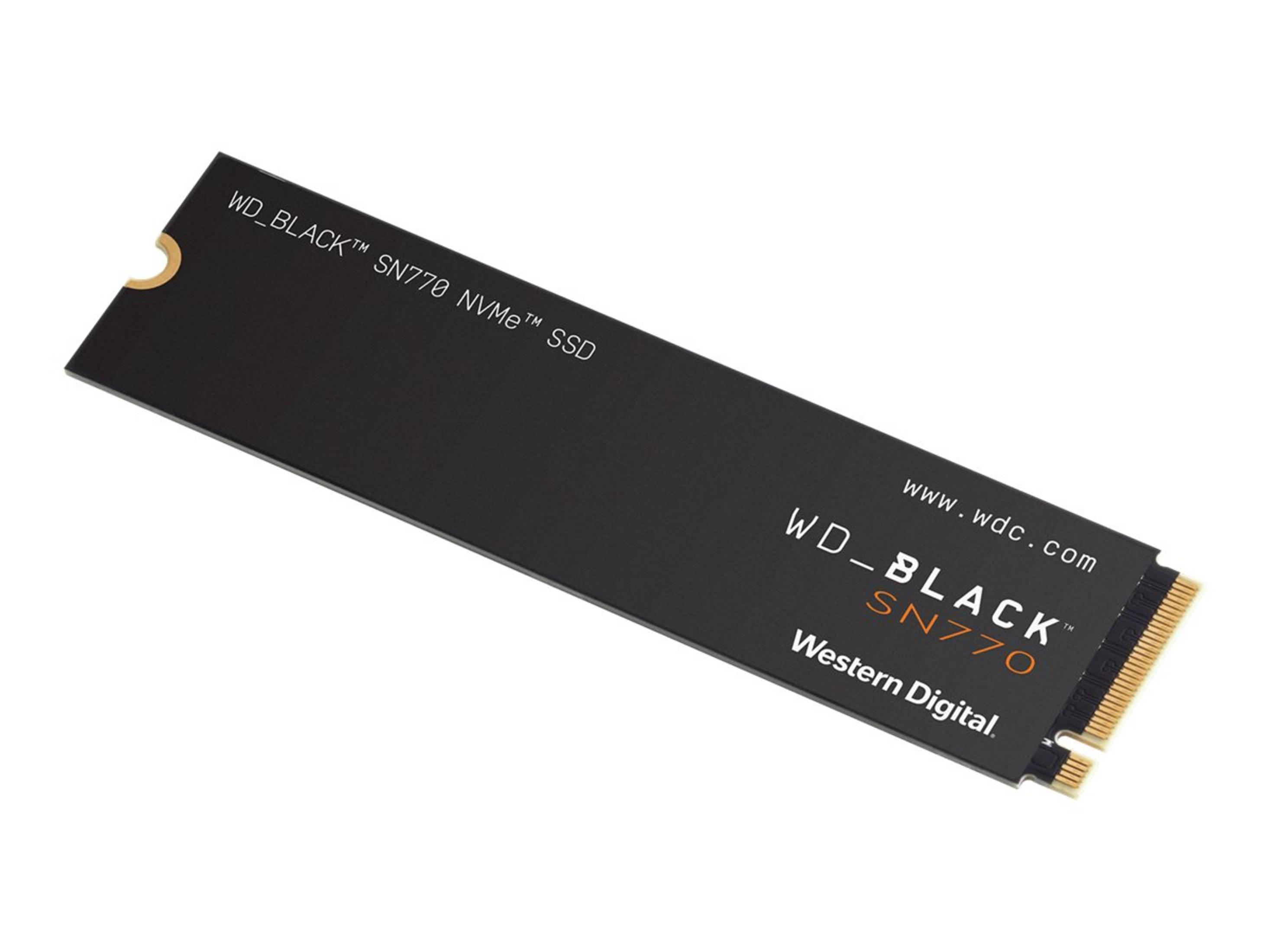 SSD WD_BLACK SN770 NVMe. Corpo nero, testo bianco, connettore dorato.