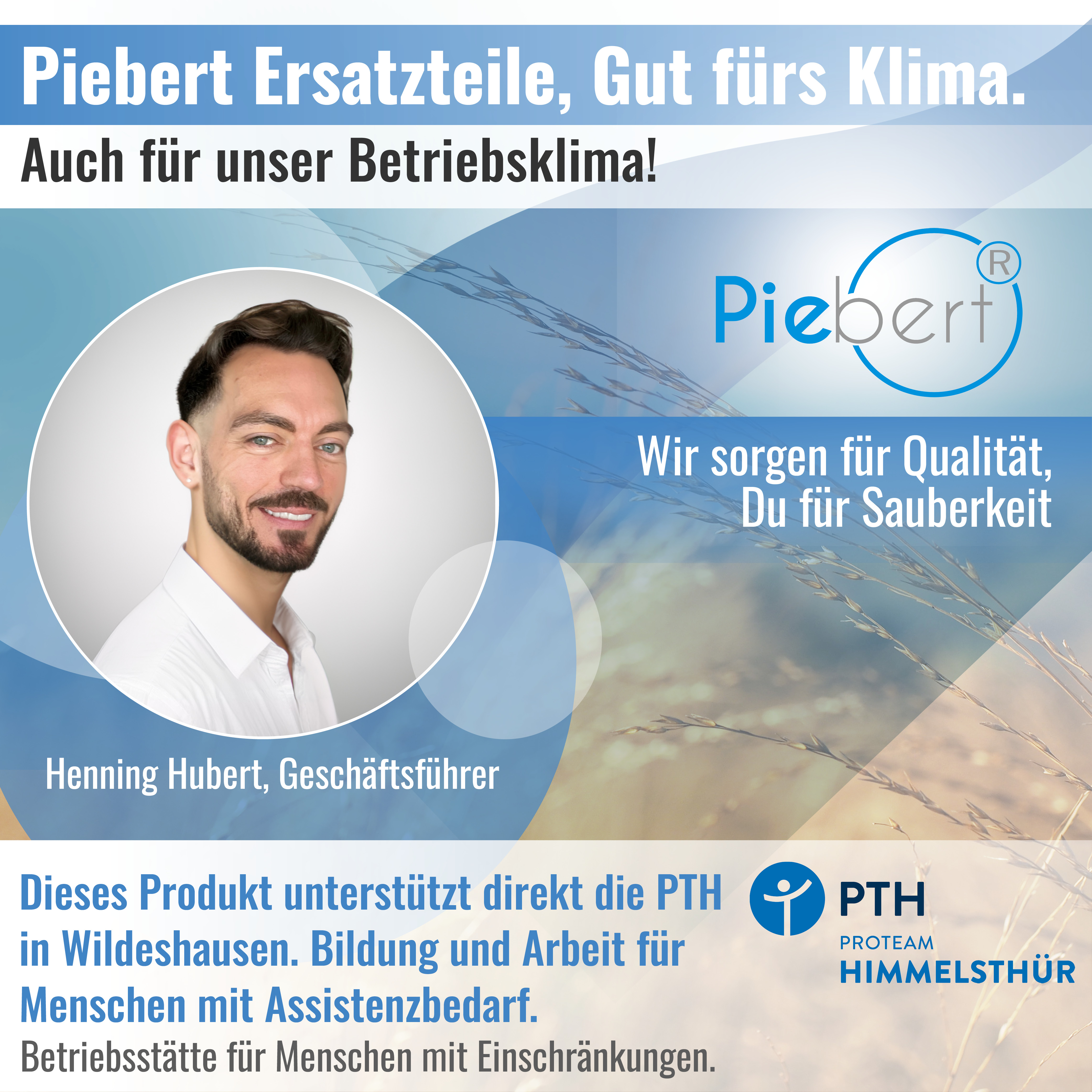 Mann in weißem Hemd mit blau-weißer Werbung. Weißer Hintergrund.