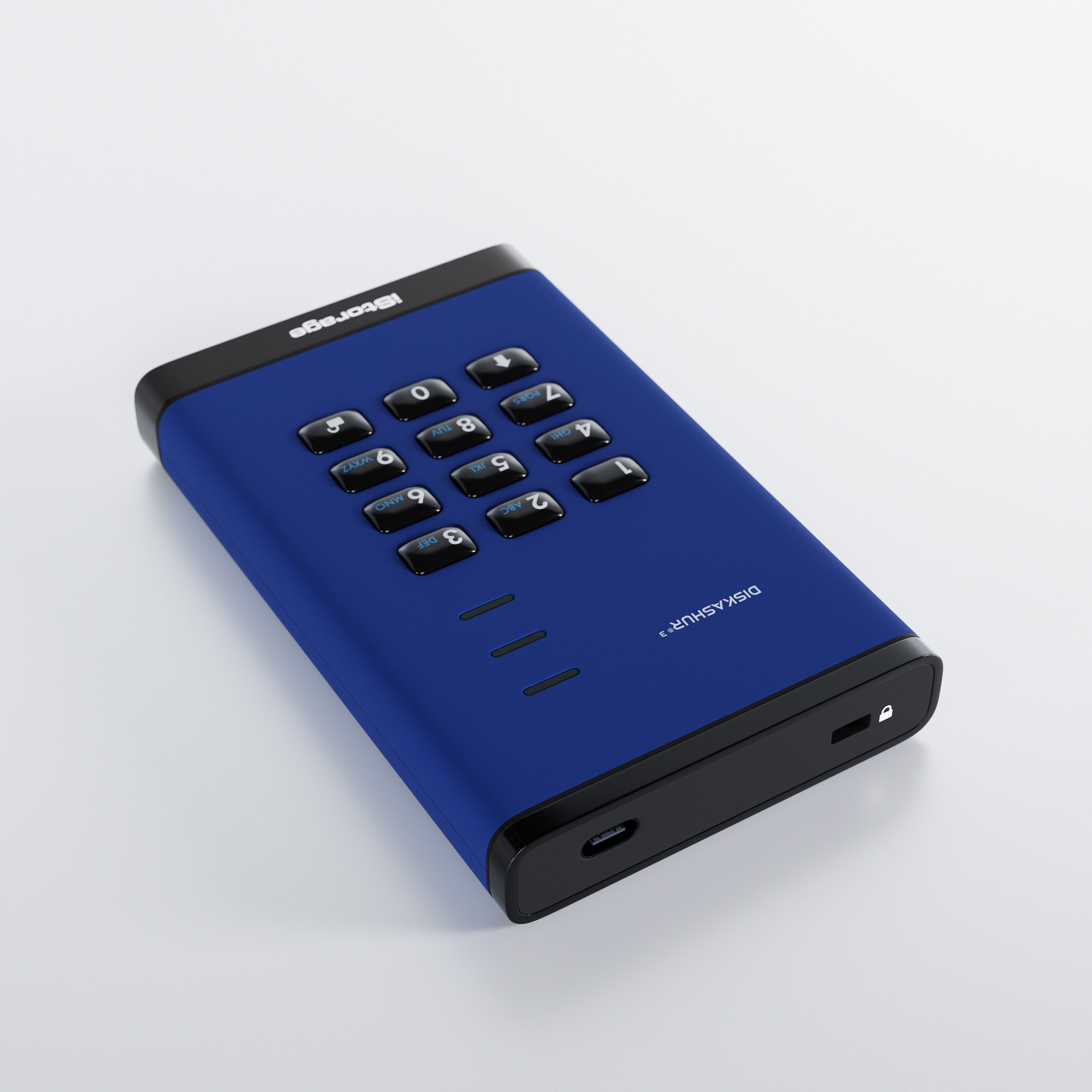Disco iStorage blu e nero con tastierino. Lo sfondo è bianco.