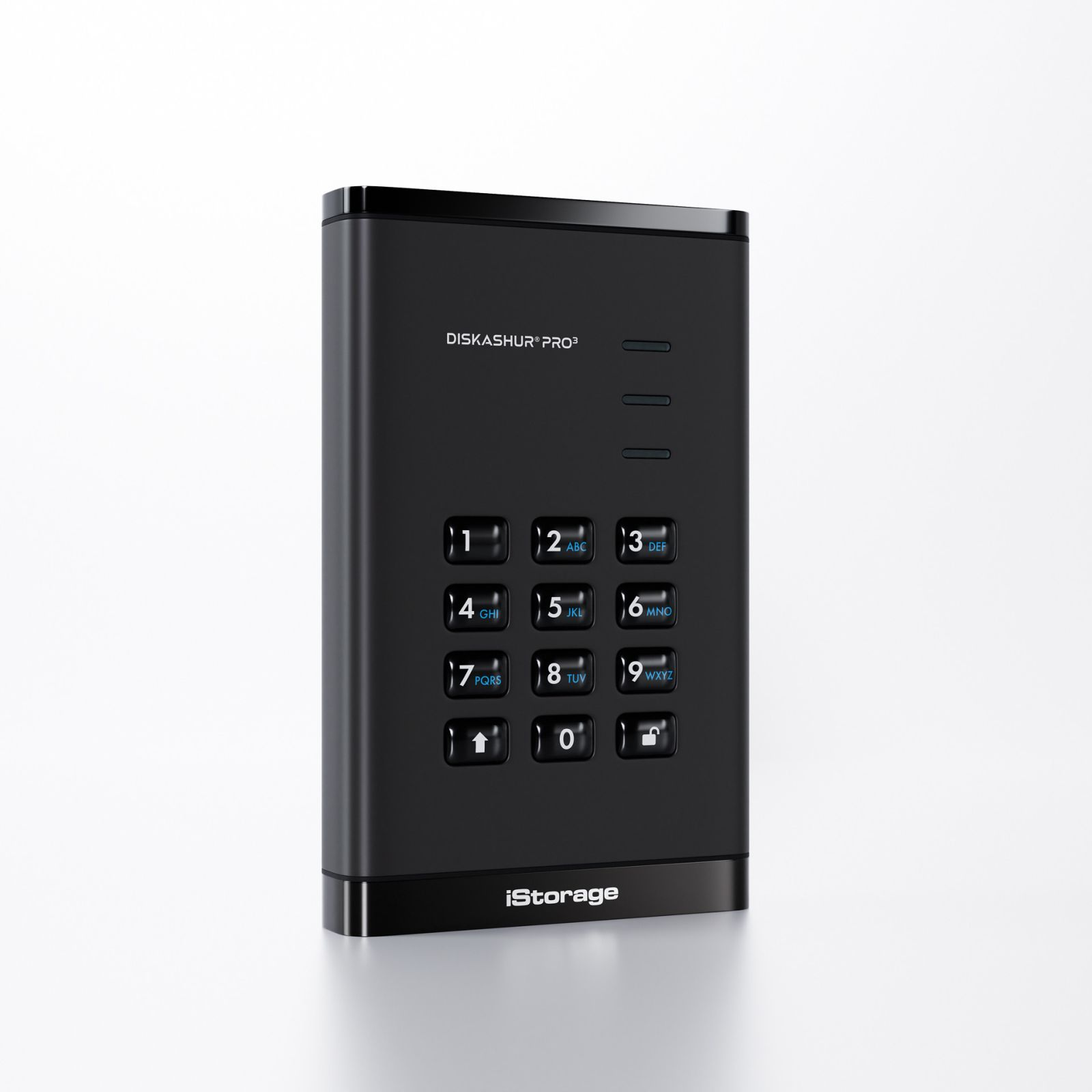 Disco rigido iStorage nero con tastierino e pulsanti. Sopra c'è scritto 'DISKASHUR PRO'. Sfondo bianco.