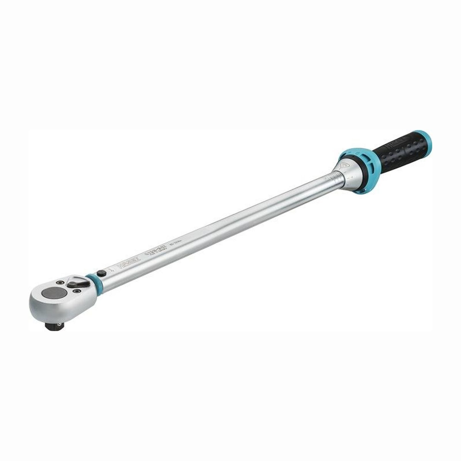 Drehmomentschlüssel, silber, mit schwarzem und blauem Griff. Liegt auf weißer Oberfläche. Werkzeug.