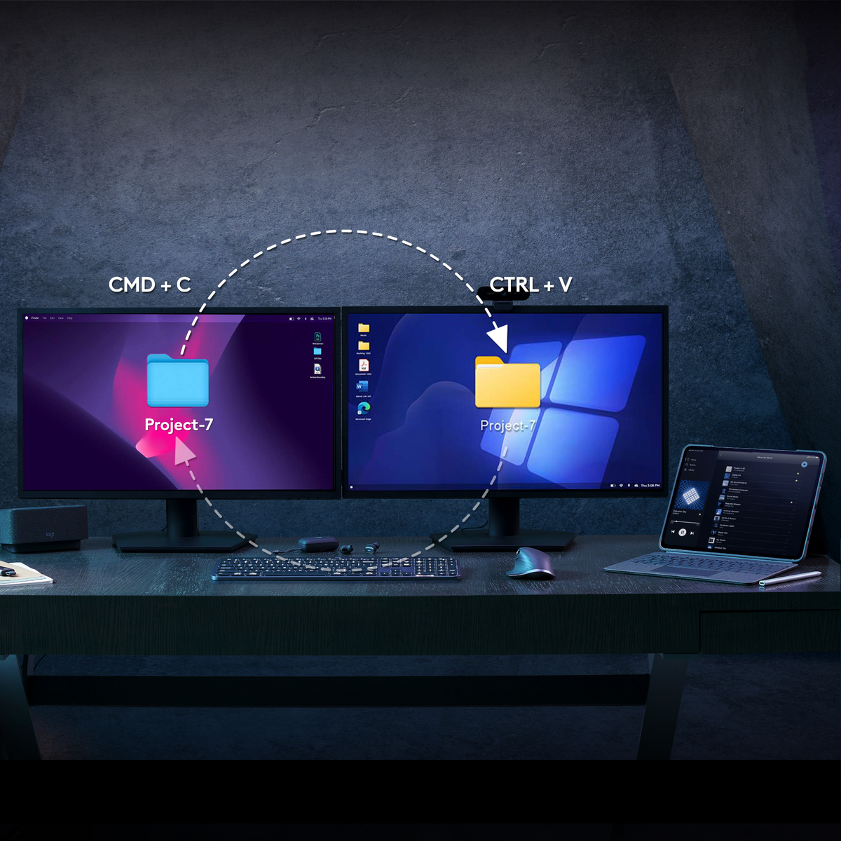 Miejsce pracy z dwoma monitorami, klawiaturą, myszą i tabletem.