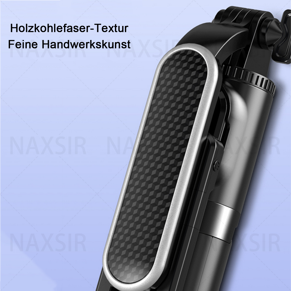 Nahaufnahme eines schwarzen Selfie-Sticks aus Kohlefaser mit silbernen Akzenten.