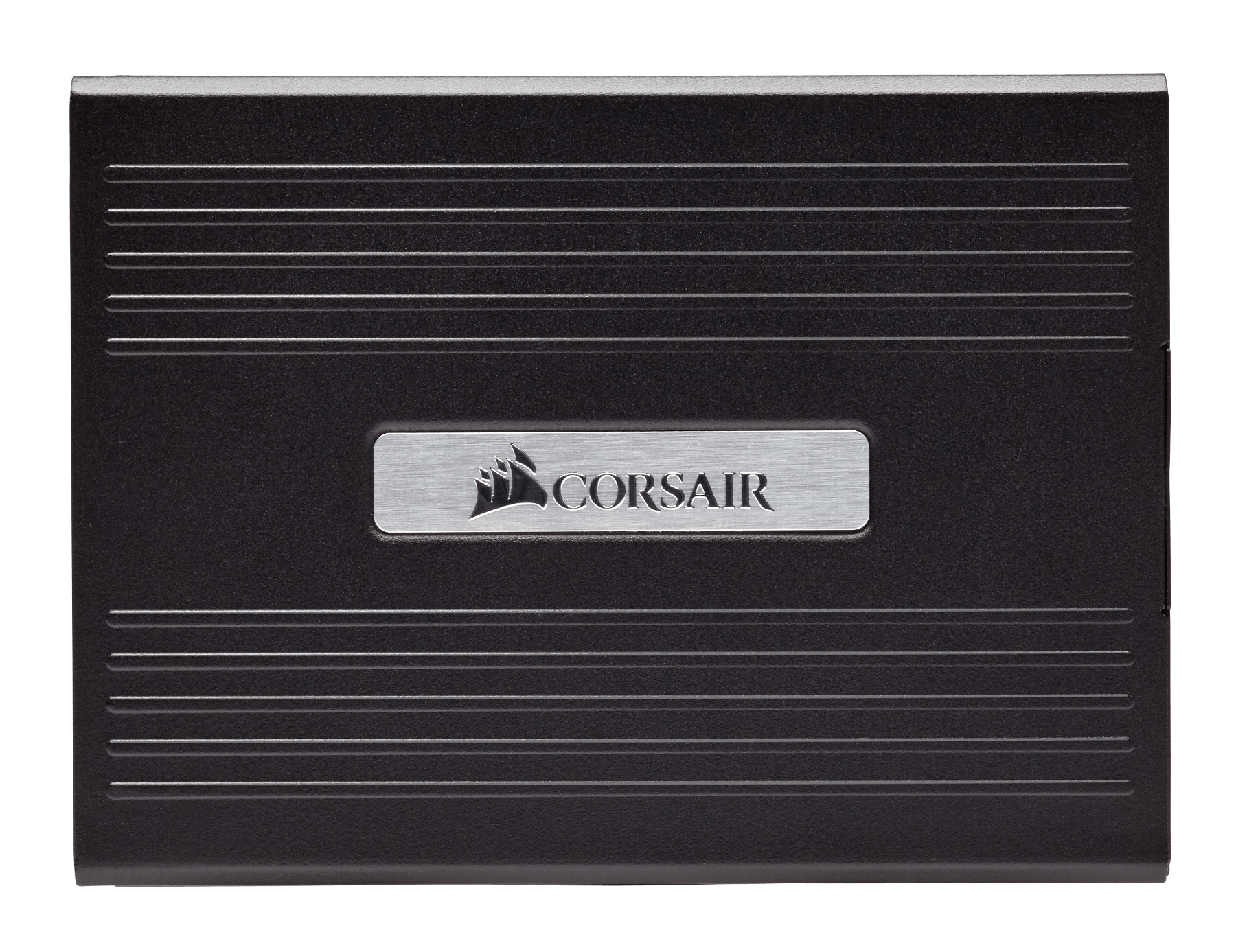 Alimentatore nero, etichetta CORSAIR. Un rettangolo argentato con il marchio.
