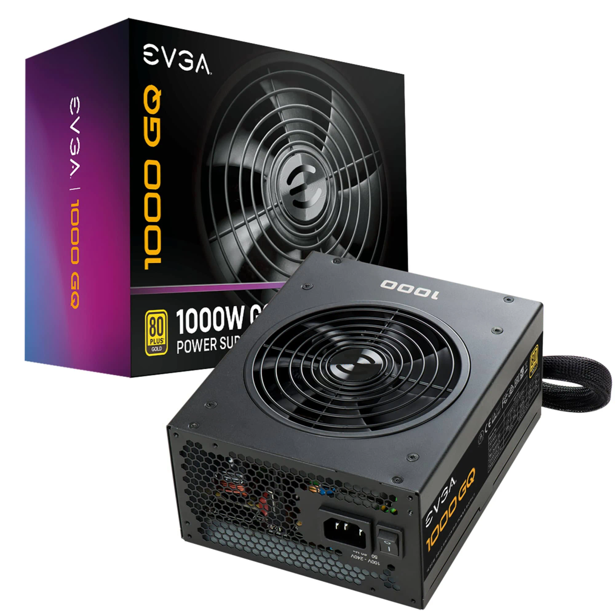 Alimentatore EVGA GQ 1000 GQ nero con scatola. Sfondo bianco, vista angolata.