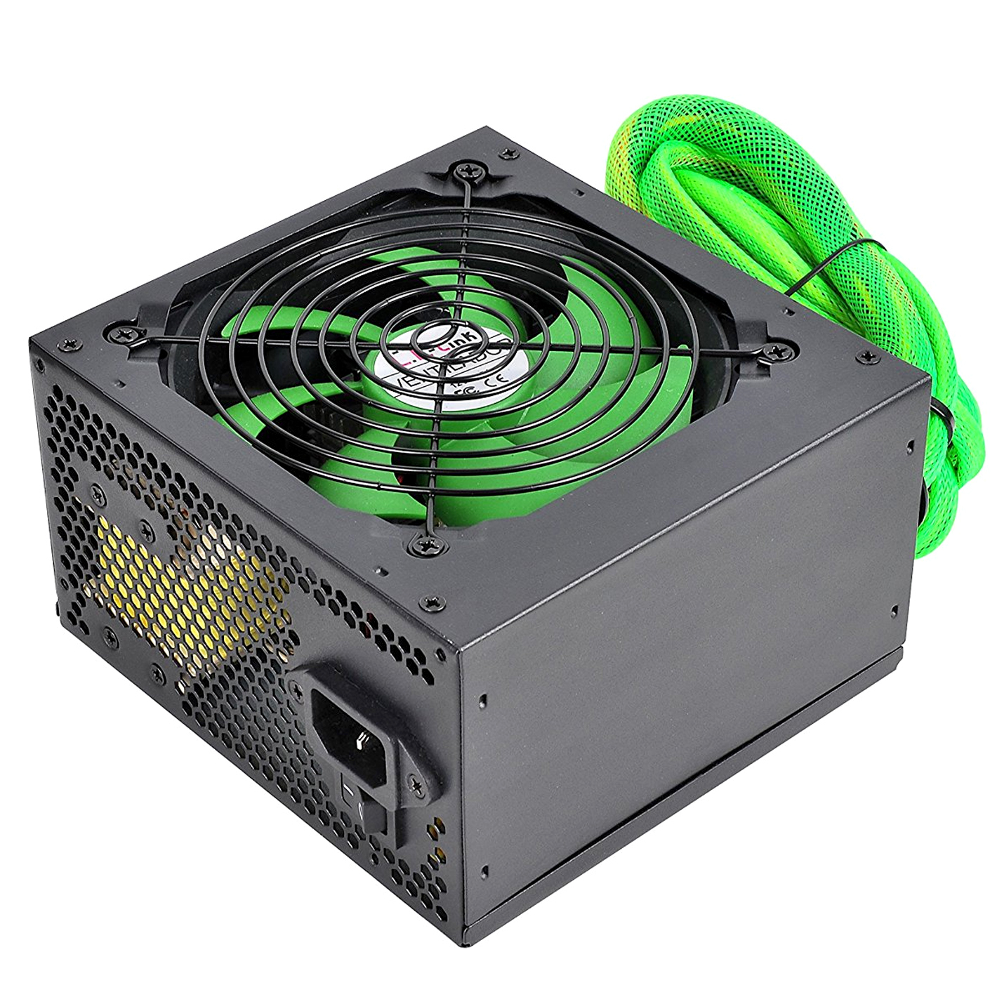 Fuente de alimentación negra con ventilador y cables verdes. Lados perforados, carcasa negra.
