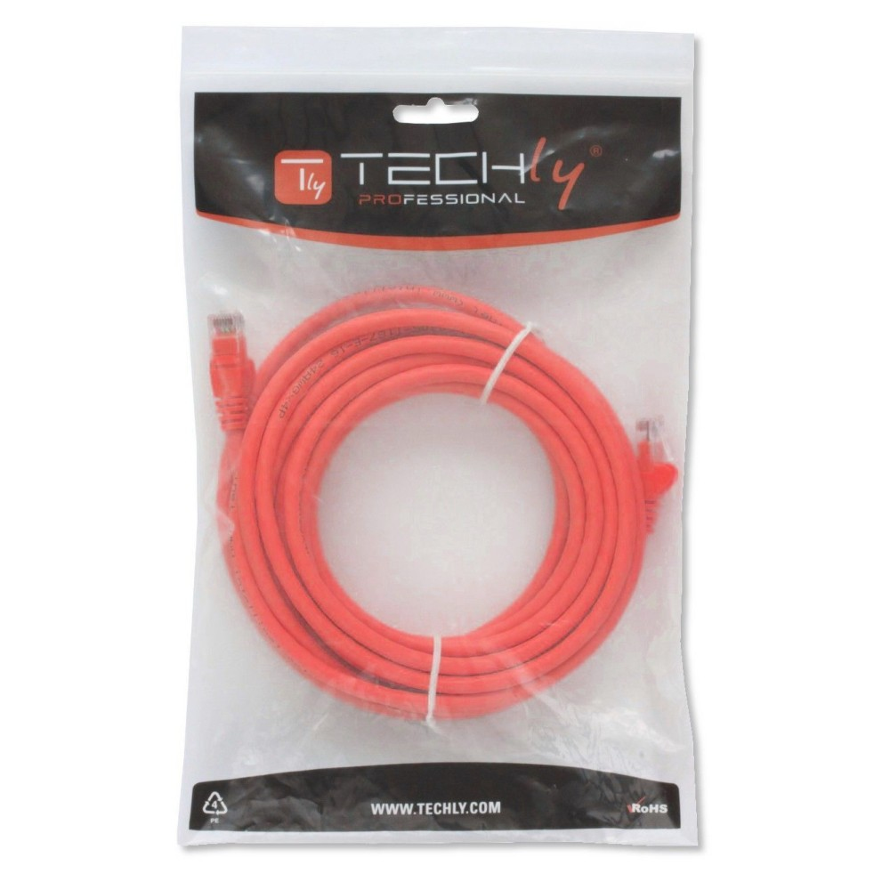 Cavo Ethernet rosso in confezione trasparente su sfondo bianco.