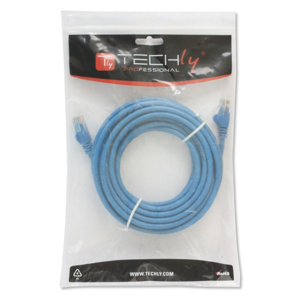 Un cavo di rete blu confezionato. Il cavo è arrotolato all'interno di un sacchetto di plastica trasparente.