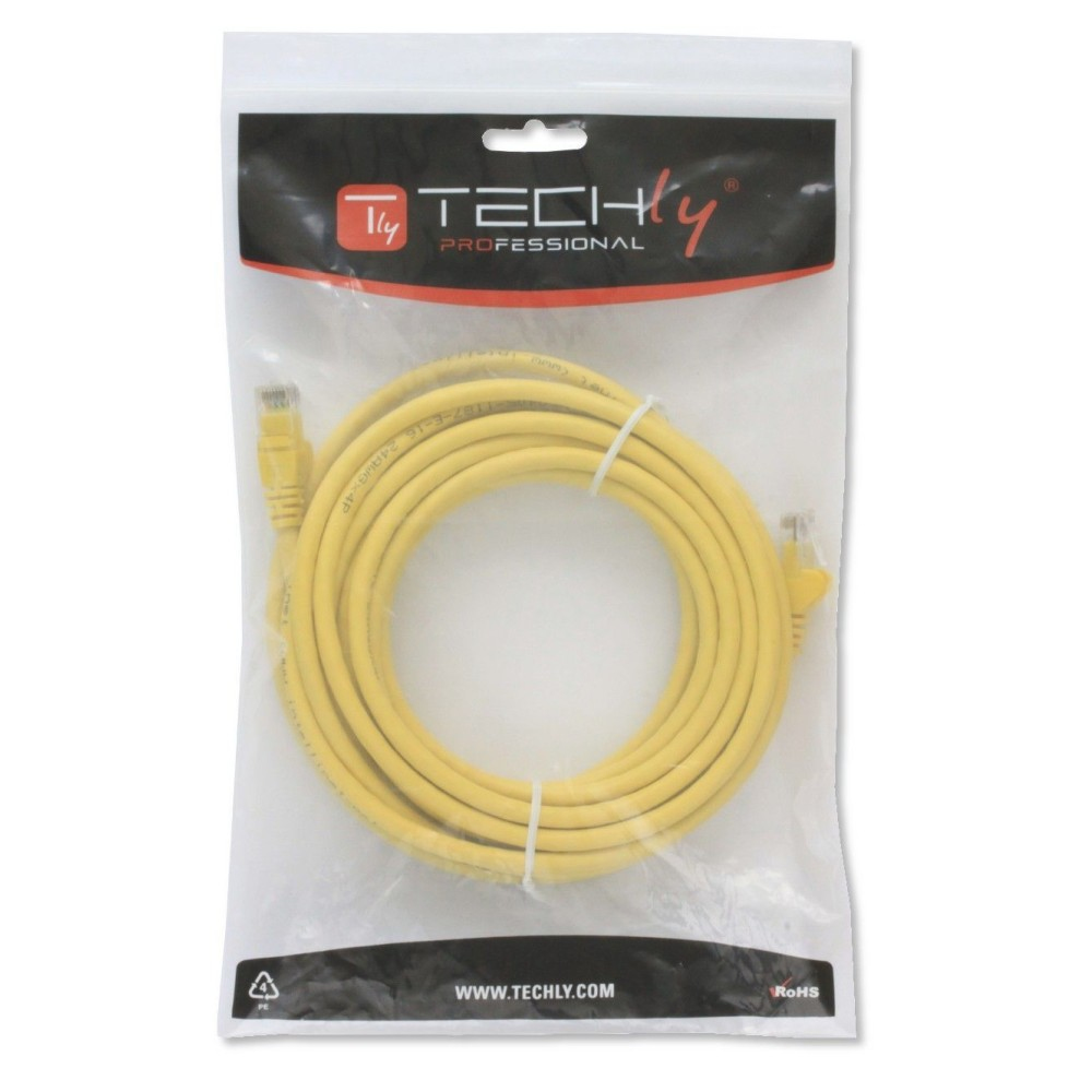 Cavo Ethernet giallo in busta di plastica. Il marchio è Techly Professional.