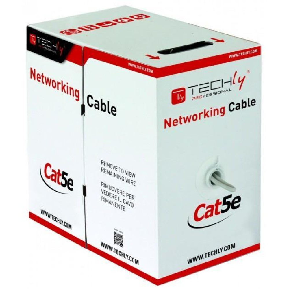 Scatola bianca e rossa di cavo di rete, etichettata Cat5e, su sfondo bianco.