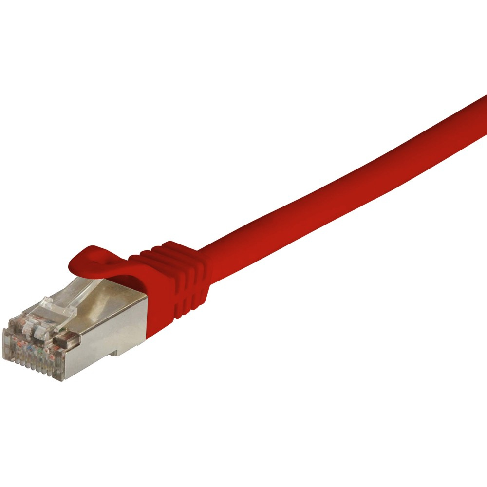 Un cavo di rete rosso con un connettore argentato, su sfondo bianco.