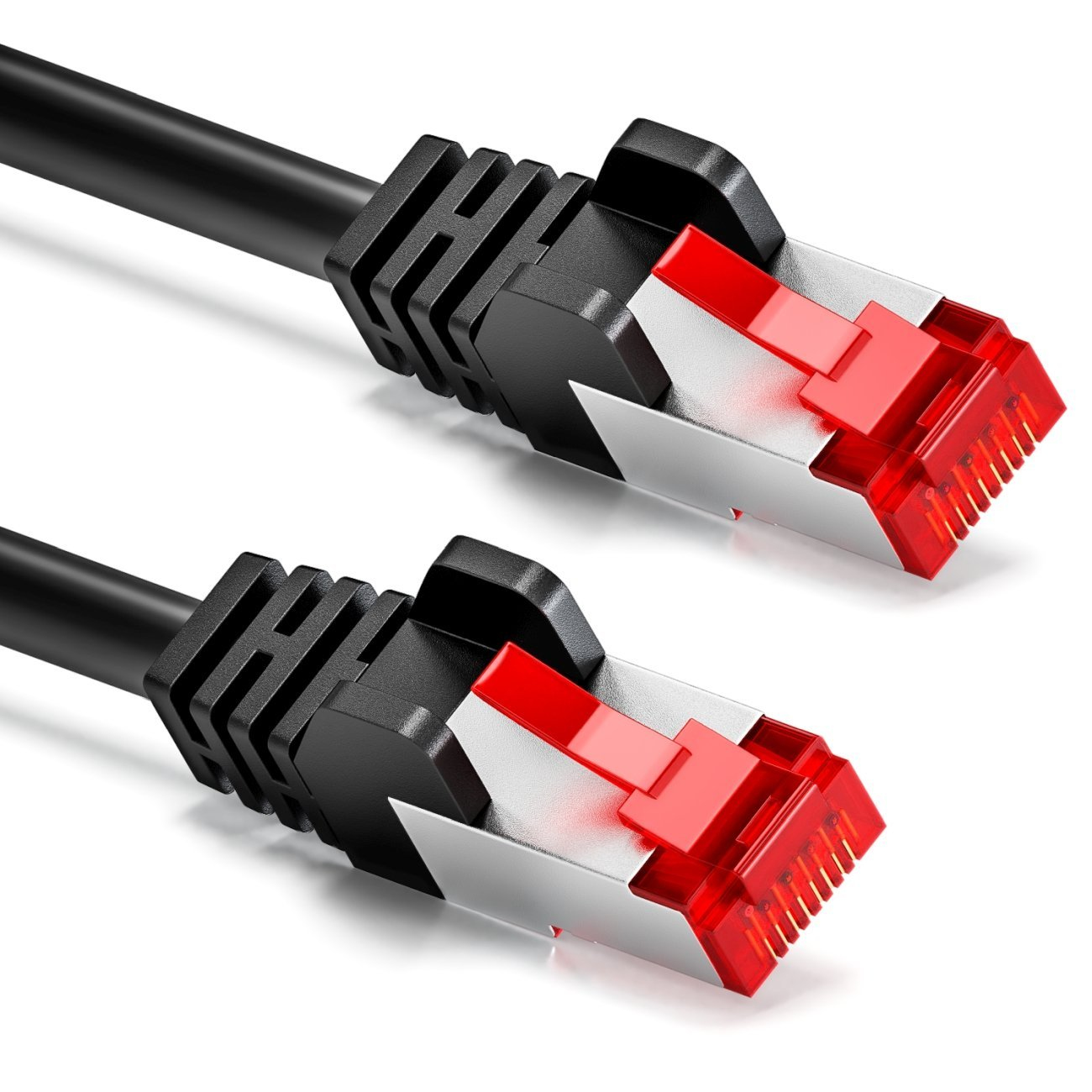 Zwei schwarze Ethernet-Kabel mit roten Steckern. Weißer Hintergrund.