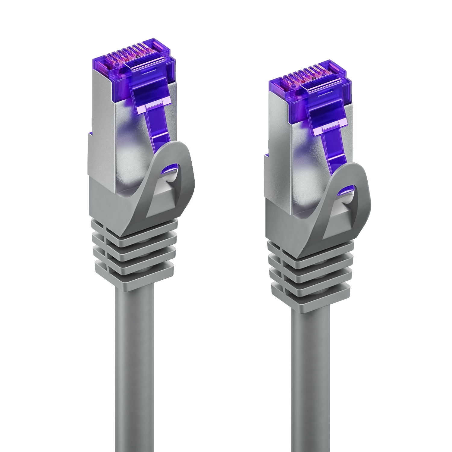Zwei graue Ethernet-Kabelstecker mit lila Enden. Weißer Hintergrund. Nahaufnahme.