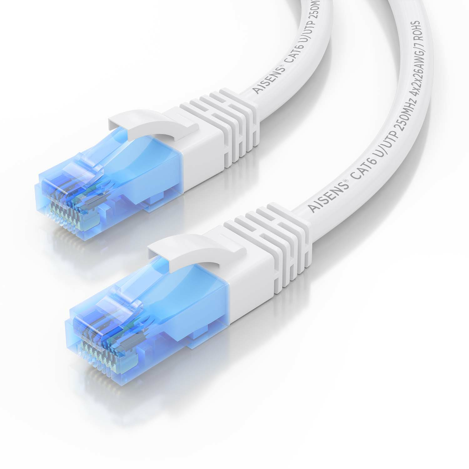 Dos cables Ethernet blancos con conectores azules sobre fondo blanco.