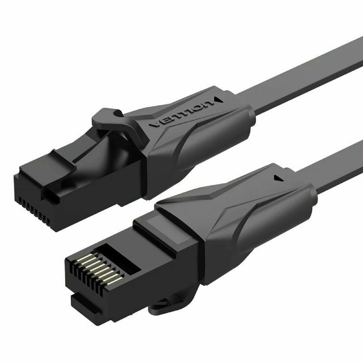Due cavi Ethernet neri con connettori neri. Su bianco. Primo piano, ripresa angolata.