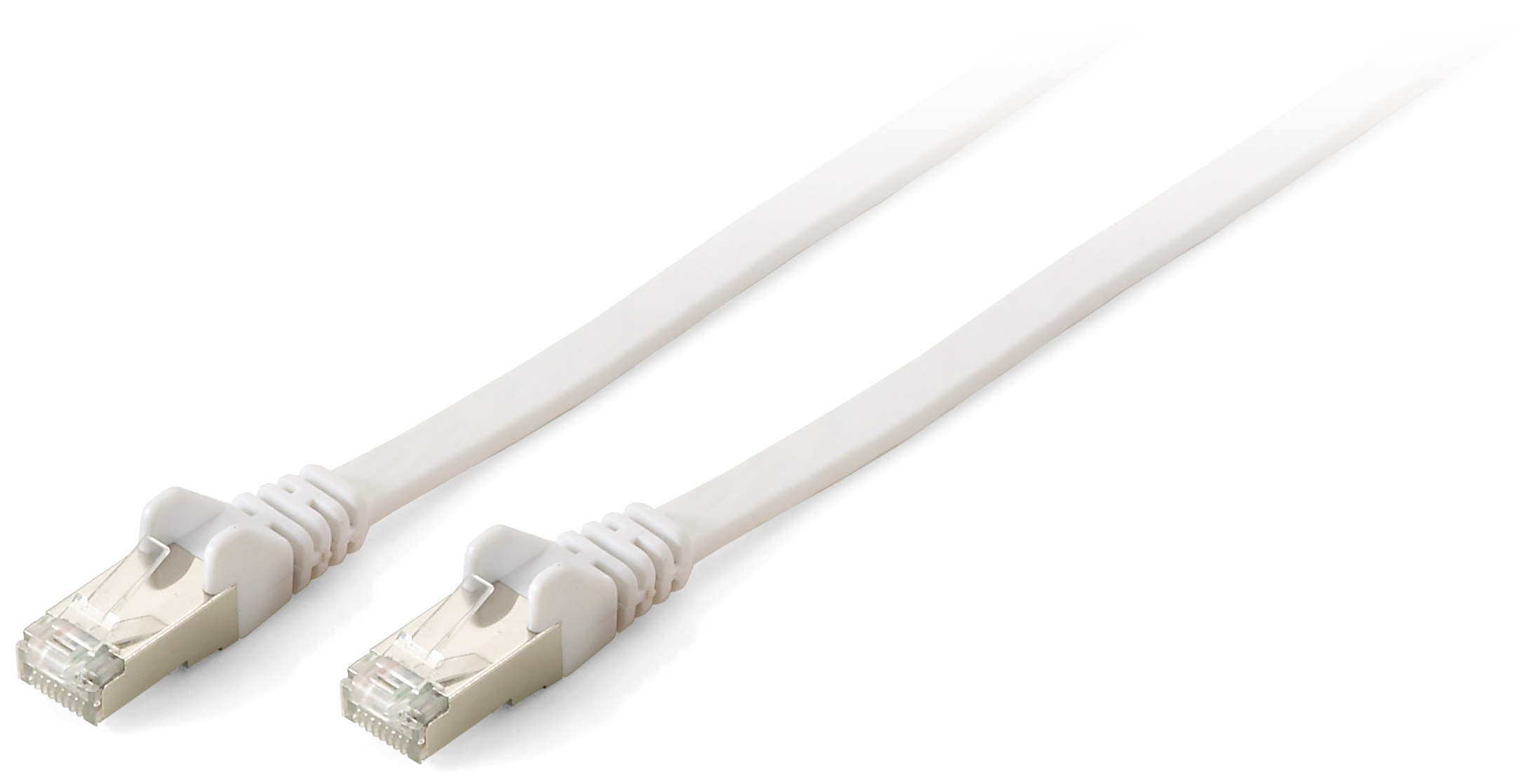 Cavo Ethernet bianco. Due cavi con connettori su sfondo bianco.