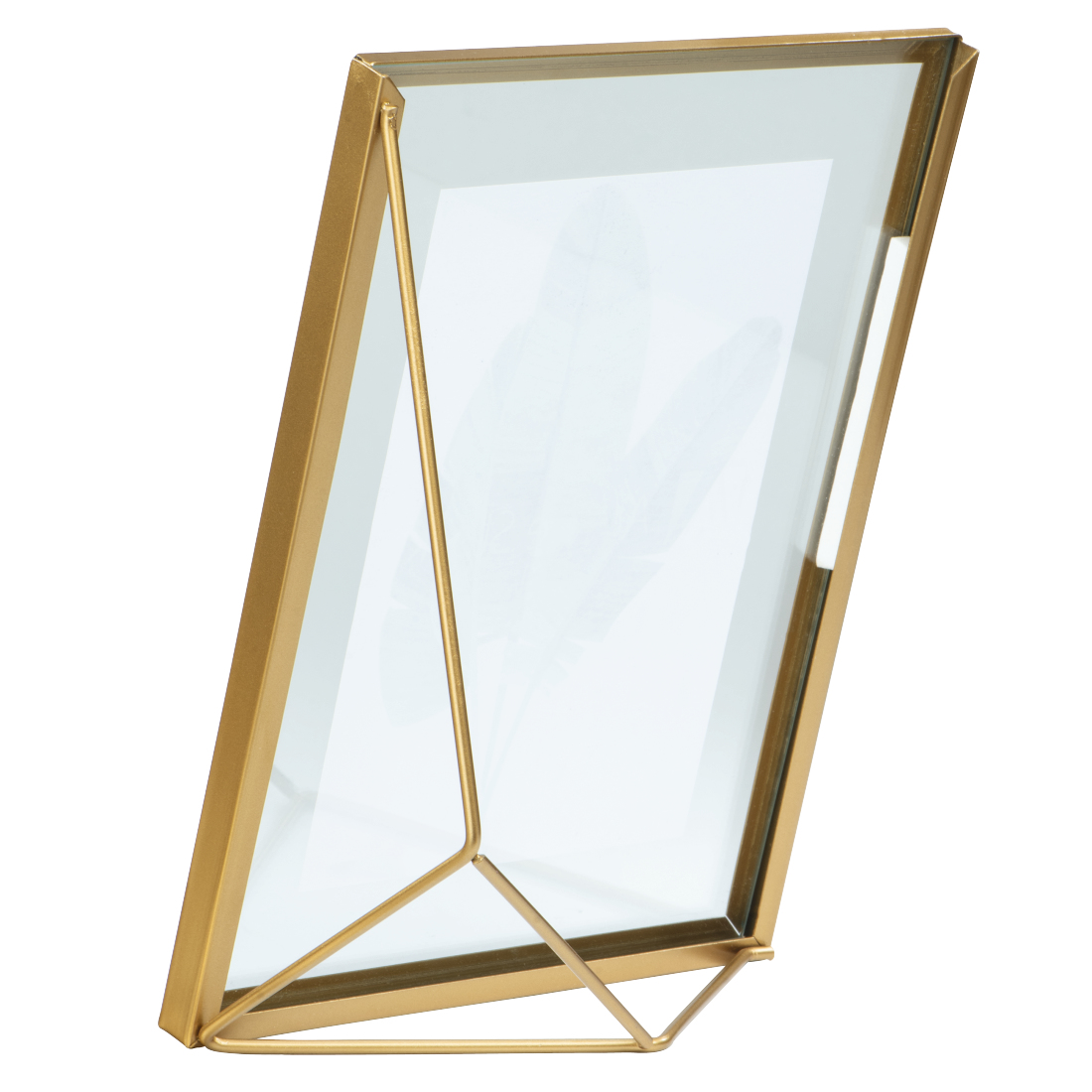 Ein goldener Rahmen mit klarem Glas, zum Betrachter hin abgewinkelt.