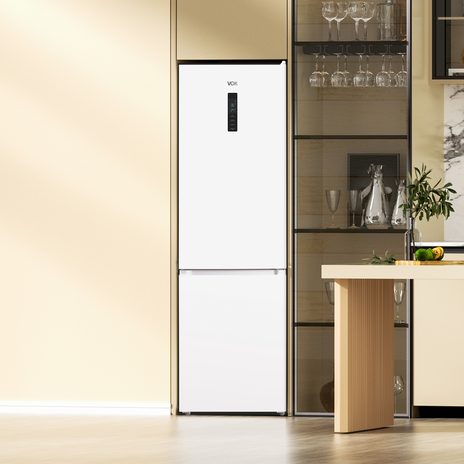 Refrigerador blanco con pantalla digital dentro de una cocina. Un refrigerador con dos puertas.