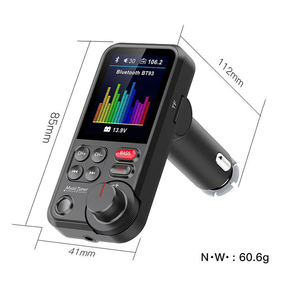 Auto-Musiktuner mit Bildschirm, Knöpfen und Zigarettenanzünderstecker.