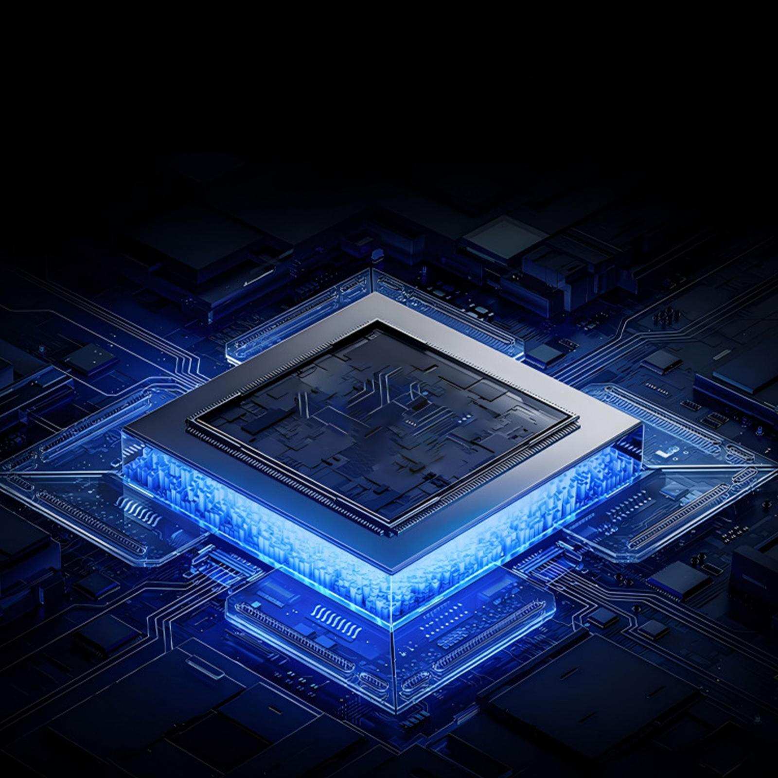 Nahaufnahme eines blau beleuchteten Computerprozessors auf dunklem Hintergrund.
