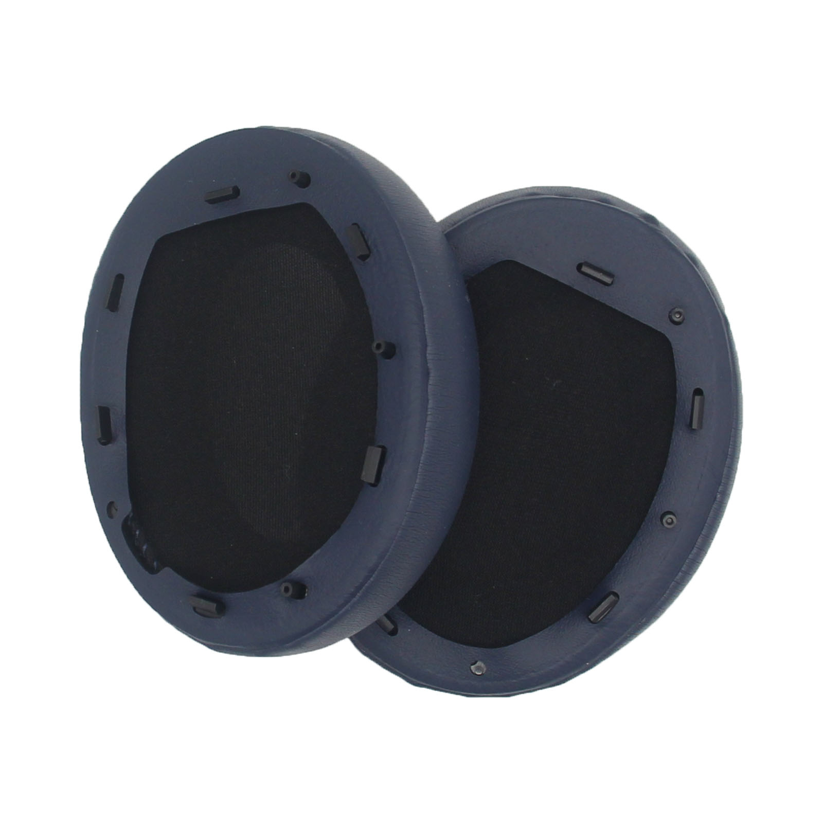 Due cuscinetti auricolari blu per cuffie su sfondo bianco.
