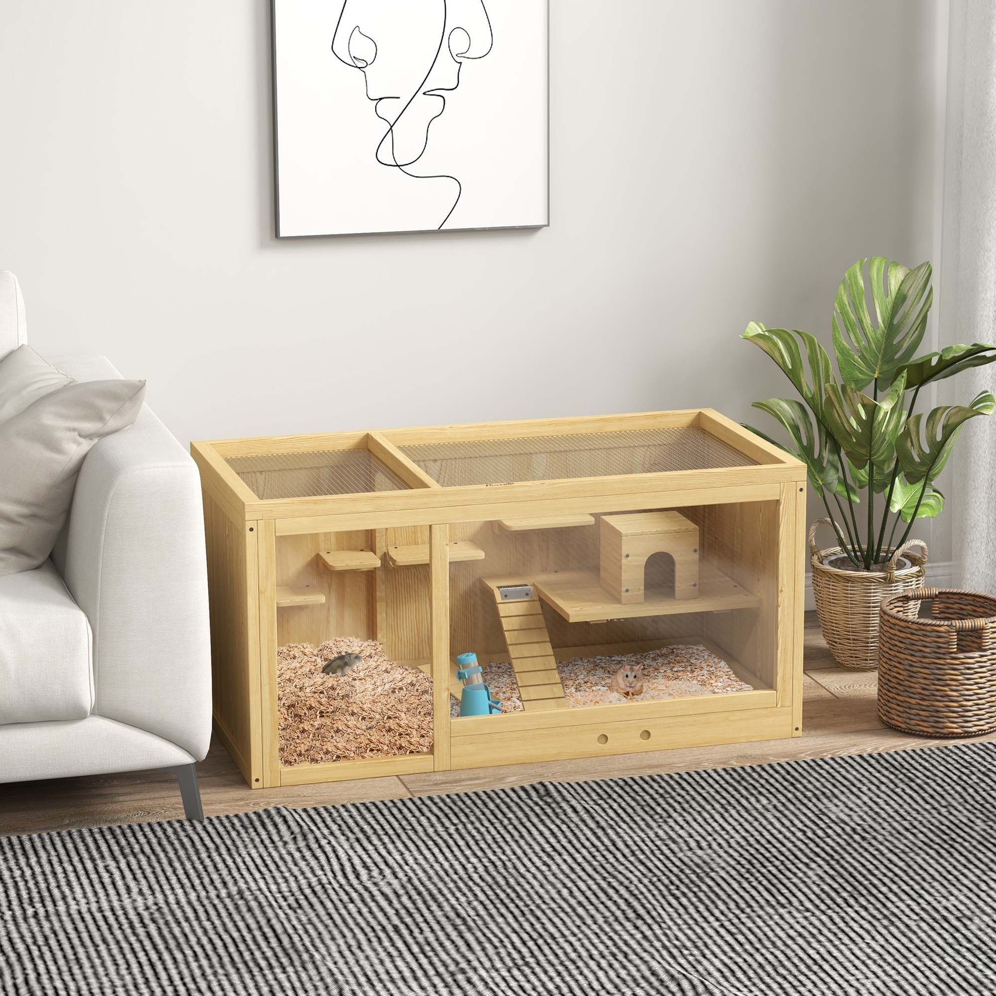 Holz-Hamsterkäfig mit Ebenen, Haus und Einstreu. Im Wohnzimmer mit Dekoration.