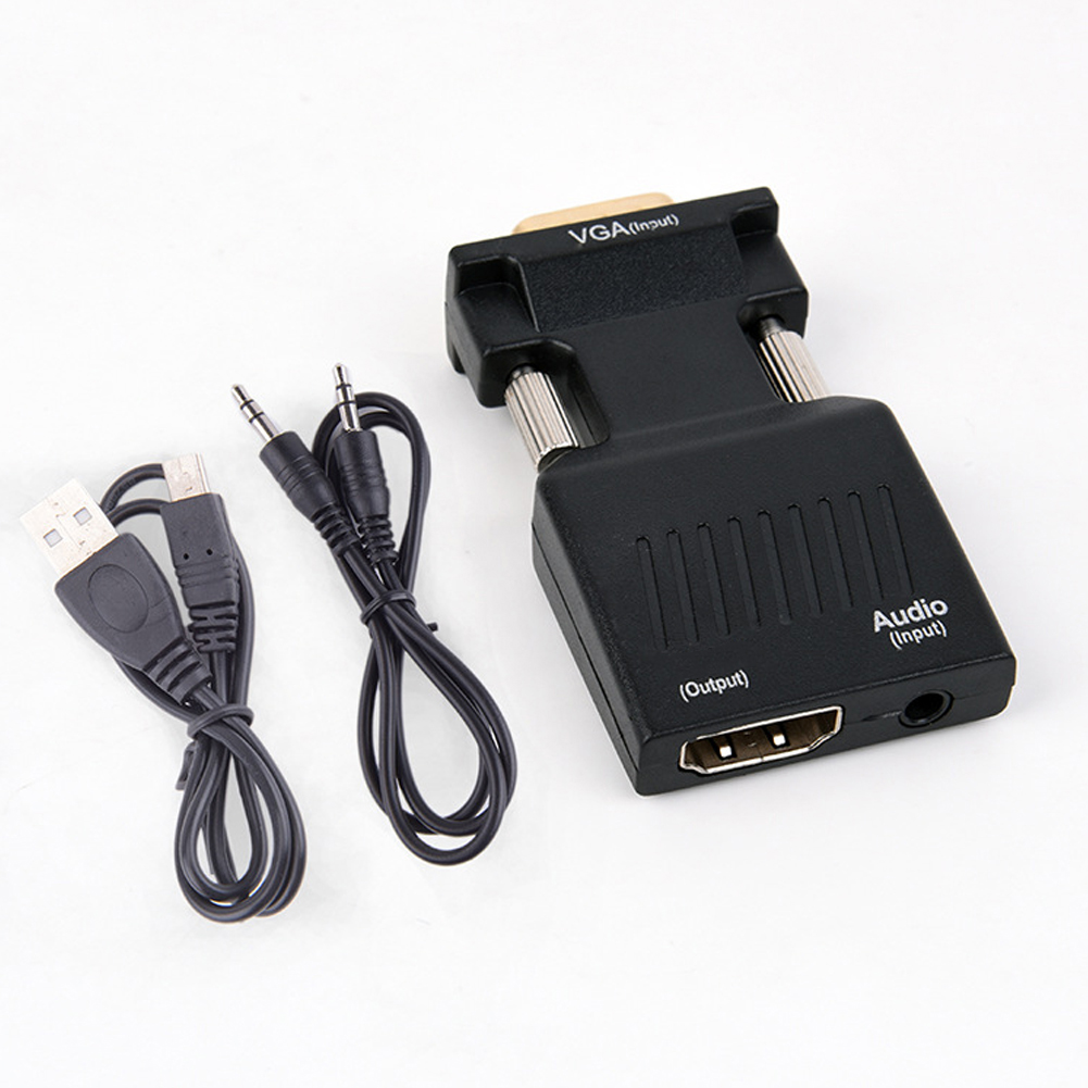 Schwarzer und silberner VGA-zu-HDMI-Adapter mit Audioeingängen und USB-Kabel auf weißem Untergrund.