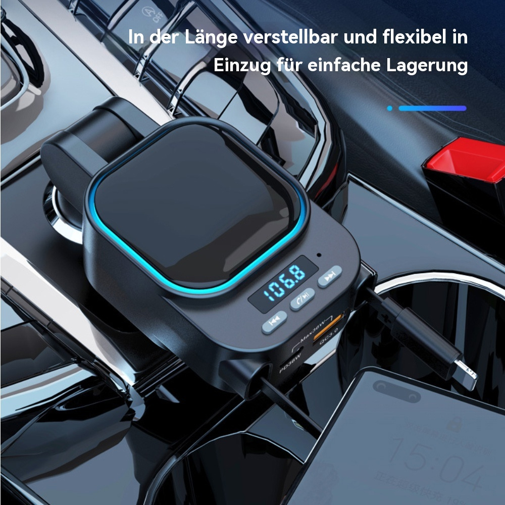Schwarzes Autoladegerät mit Display, mehreren USB-Anschlüssen und einem Telefon, das geladen wird.