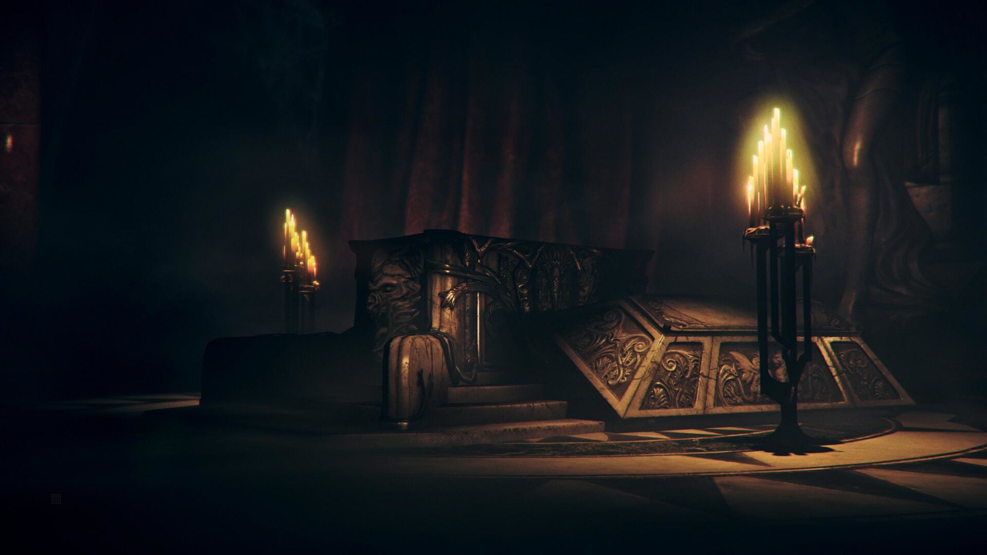 Słabo oświetlony pokój ze zdobioną skrzynią, świecami i filarami, tworzący tajemniczą atmosferę.