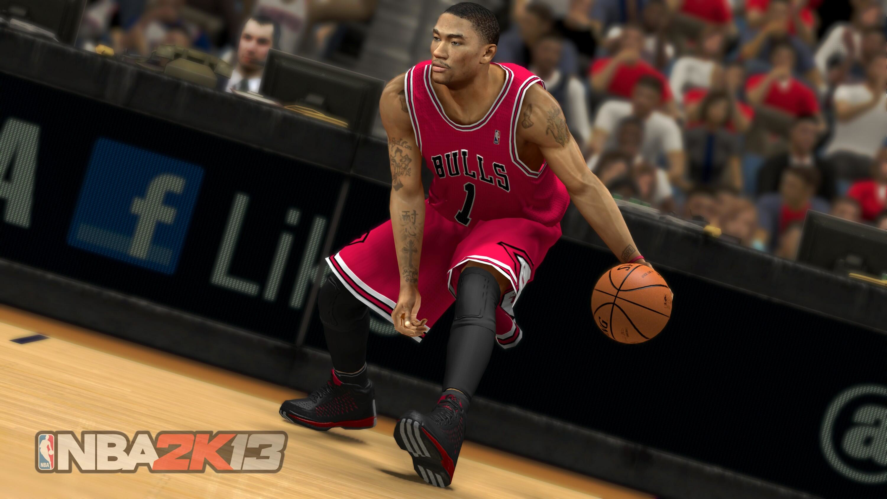 Basketballspieler mit Ball, rotes Trikot. Arena, Actionaufnahme.